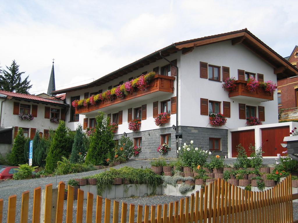 Landhotel Gasthof Zwota Клингенталь Экстерьер фото